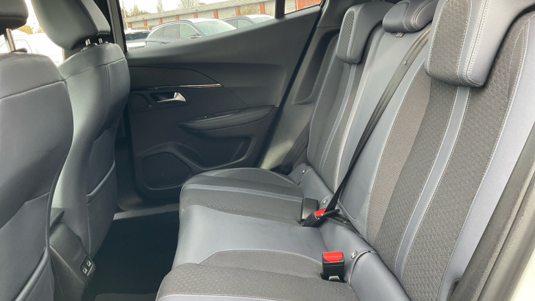 Peugeot 2008 1.2 PureTech 130 Allure Premium 5dr Petrol Estate